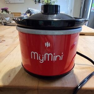 MyMini Red Slow Cooker